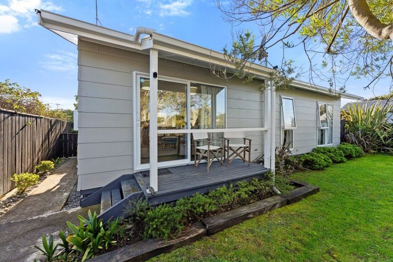Photo of property in 78a Atkinson Avenue, Otaki Beach, Otaki, 5512