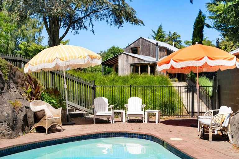 Photo of property in 16 Miller Street, Otane, 4202