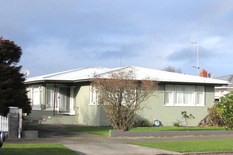 Photo of property in 68 Argyle Avenue, Takaro, Palmerston North, 4410