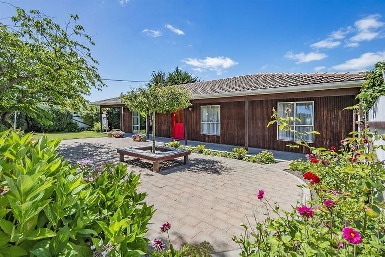 Photo of property in 325 Sawyers Arms Road, Bishopdale, Christchurch, 8053