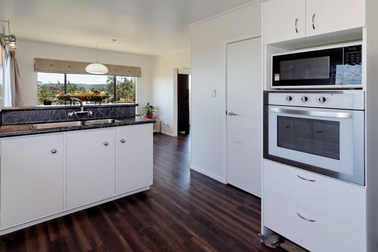 Photo of property in 6 Zita Maria Drive, Massey, Auckland, 0614