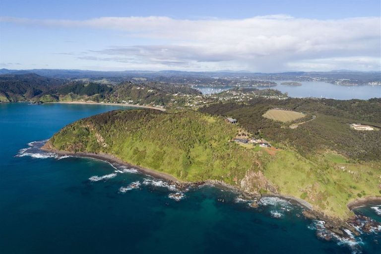 Photo of property in 92 Pukematu Lane, Russell, 0202