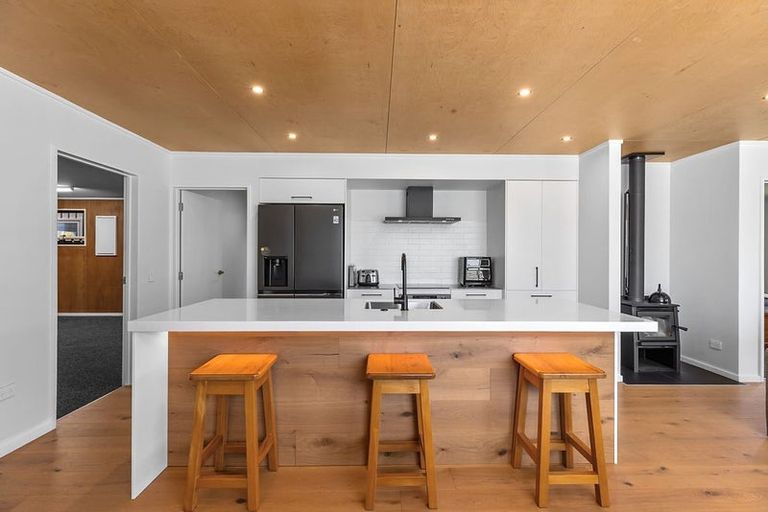 Photo of property in 28 Dunn Street, Lake Hawea, 9382