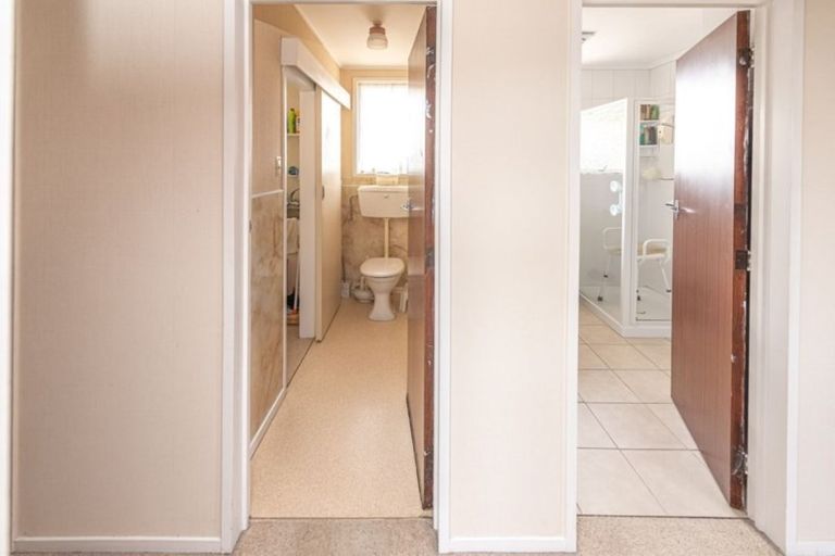 Photo of property in 25 Alexandra Street, Marton, 4710