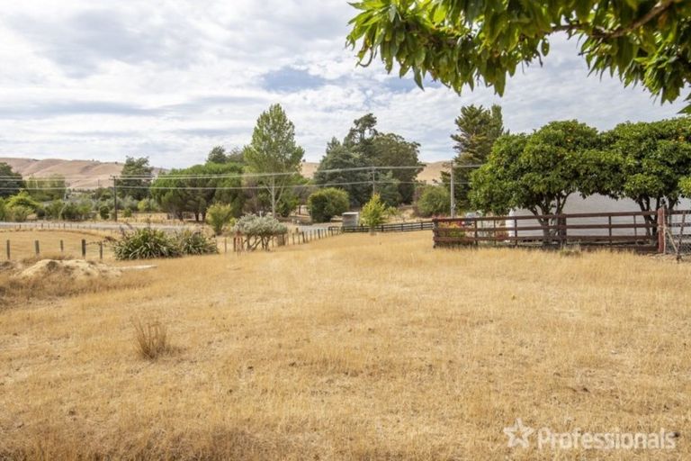 Photo of property in 1440 Martinborough Masterton Road, Gladstone, Masterton, 5884