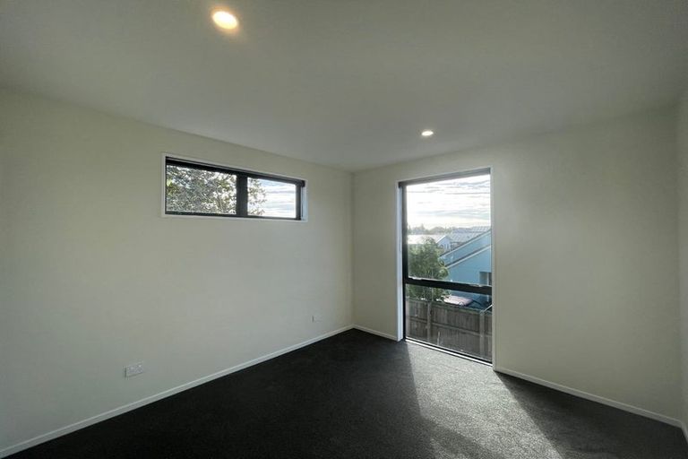 Photo of property in 1/8b Huia Street, Riccarton, Christchurch, 8041