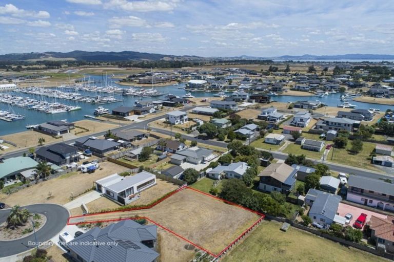 Photo of property in 21 Finch Street, One Tree Point, 0118