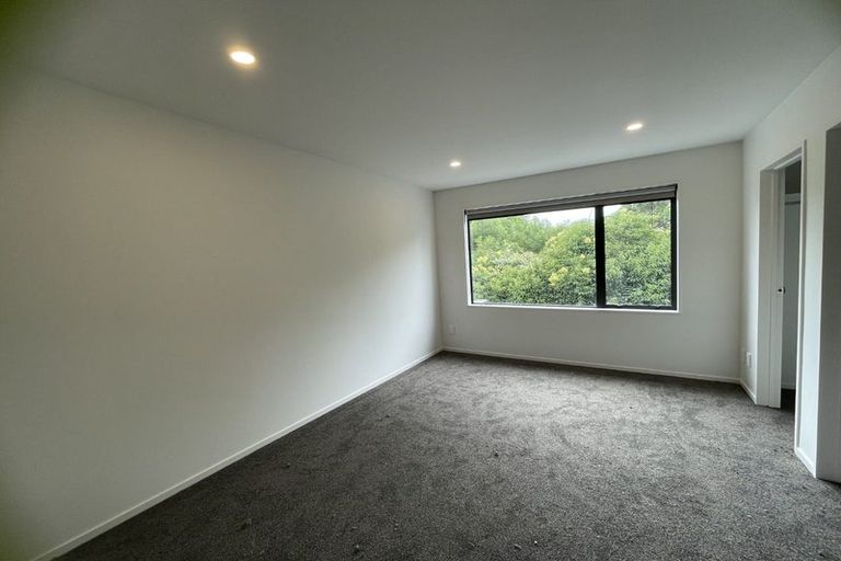 Photo of property in 6 Korokio Lane, Henderson, Auckland, 0612
