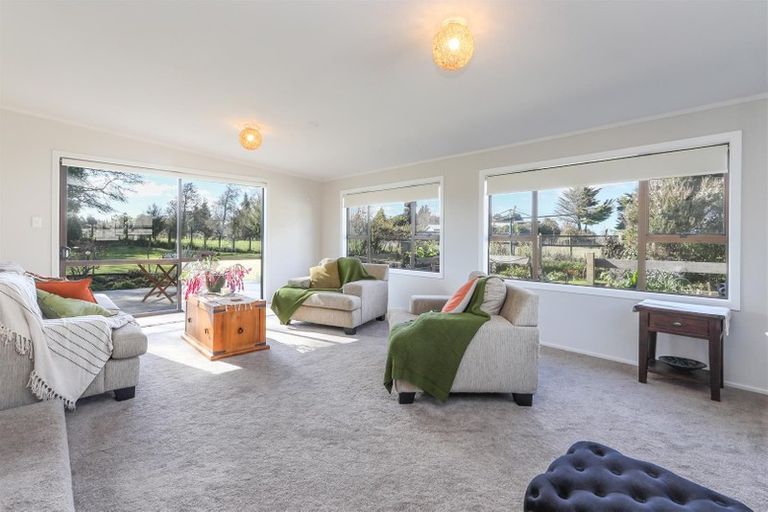 Photo of property in 6 Mauku Street, Mamaku, 3020