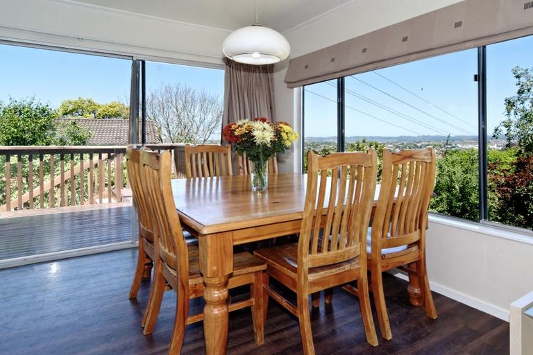 Photo of property in 6 Zita Maria Drive, Massey, Auckland, 0614