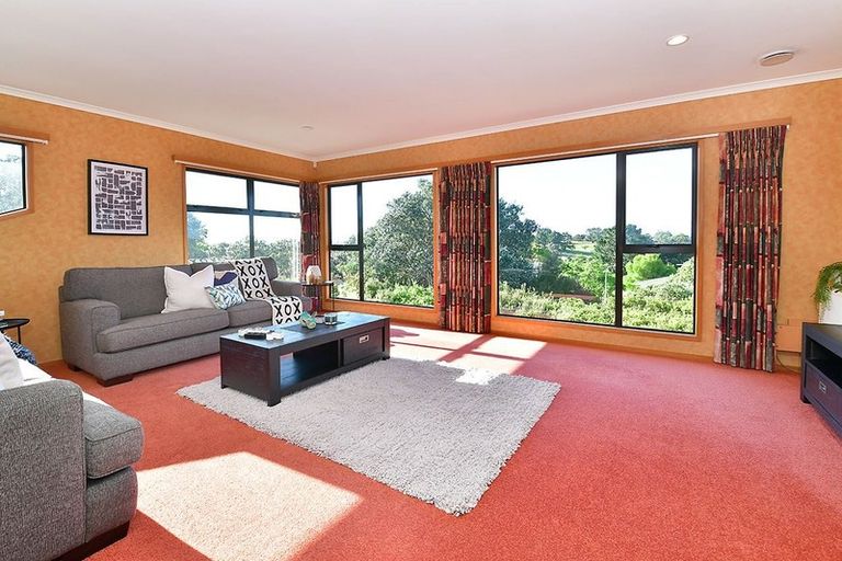 Photo of property in 32 Alec Craig Way, Gulf Harbour, Whangaparaoa, 0930