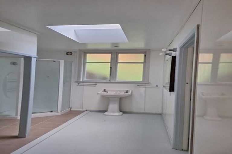 Photo of property in 39 Chaucer Road, Hospital Hill, Napier, 4110