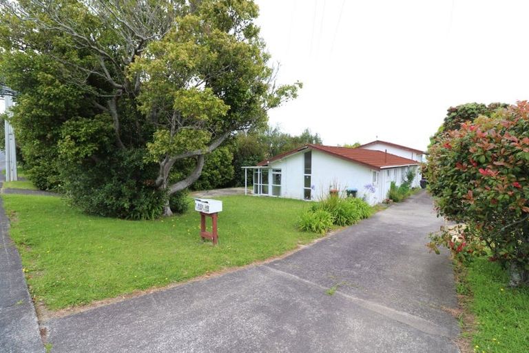 Photo of property in 2/462 Hillsborough Road, Mount Roskill, Auckland, 1041