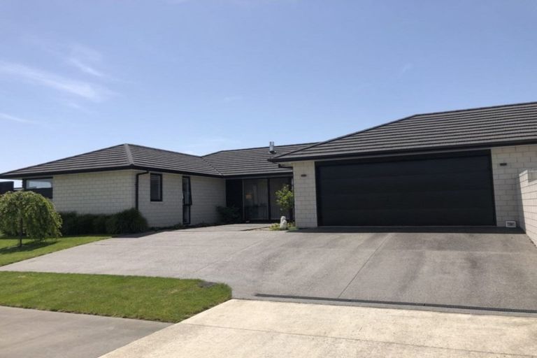 Photo of property in 2b Kaniera Terrace, Cambridge, 3434