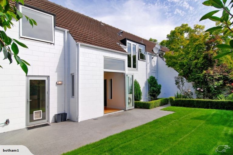 Photo of property in 29b Idris Road, Fendalton, Christchurch, 8052