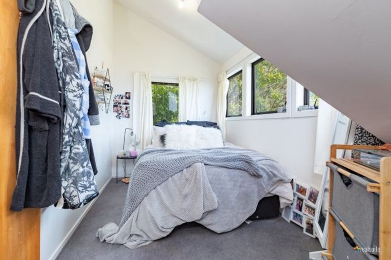 Photo of property in 23 Ferry Road, Days Bay, Lower Hutt, 5013