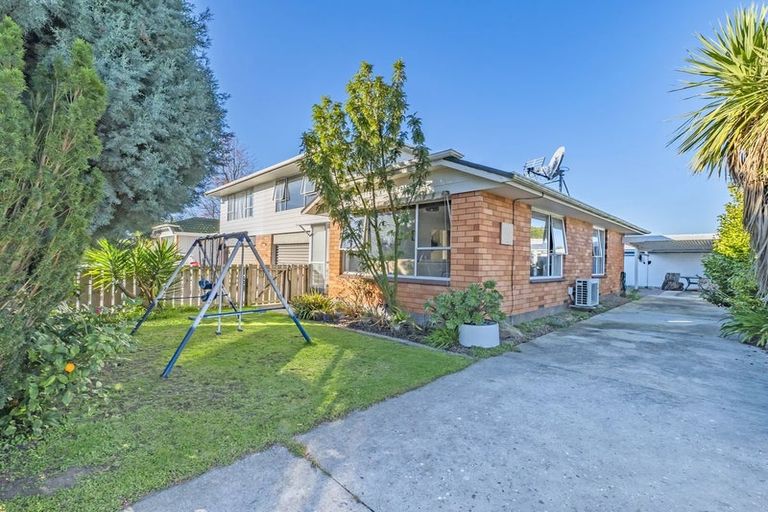 Photo of property in 2/20 Penwood Street, Russley, Christchurch, 8042