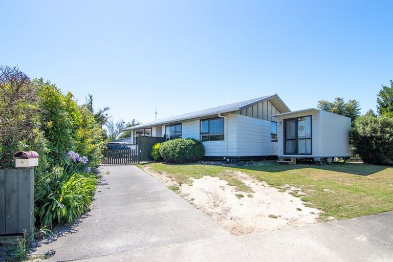 Photo of property in 8 Newton Place, Westbrook, Palmerston North, 4412