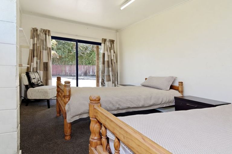 Photo of property in 6 Zita Maria Drive, Massey, Auckland, 0614