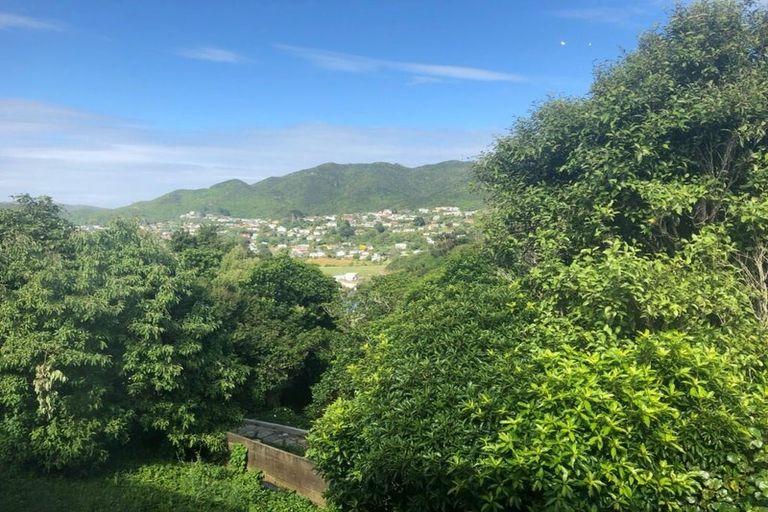 Photo of property in 24 Victory Avenue, Karori, Wellington, 6012