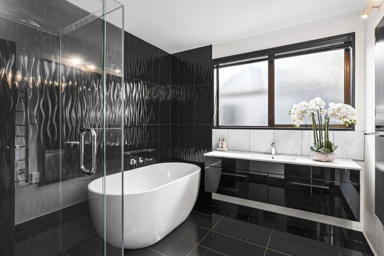 Photo of property in 19 Oakden Drive, Darfield, 7510