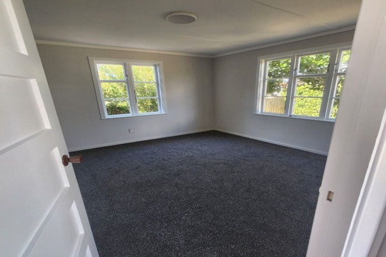 Photo of property in 44 Edmonton Road, Henderson, Auckland, 0612