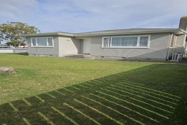 Photo of property in 2 Kelvin Road, Maraenui, Napier, 4110