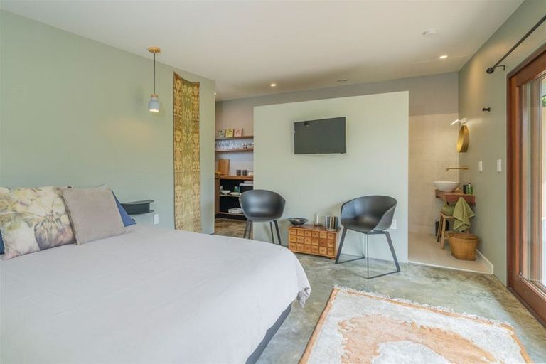 Photo of property in 40 Victoria Street, Coromandel, 3506