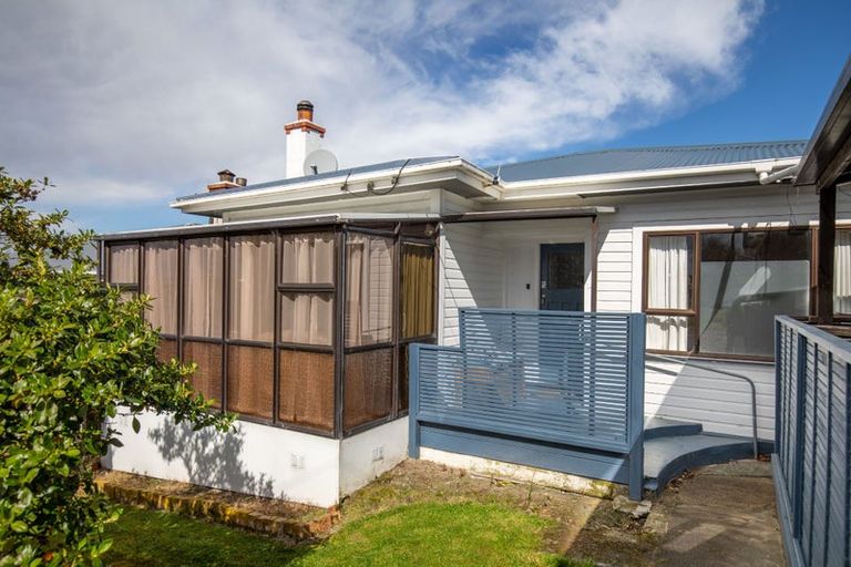 Photo of property in 14 Forbes Street, Balaclava, Dunedin, 9011