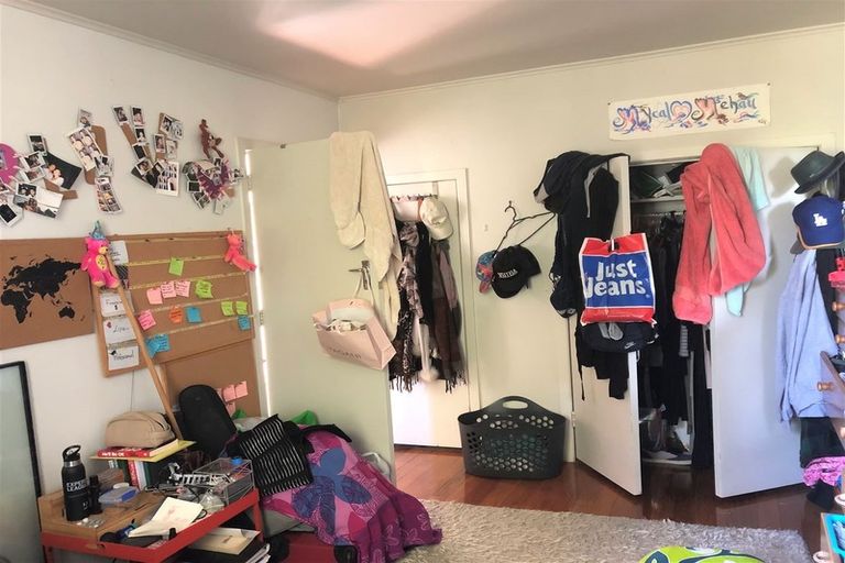 Photo of property in 32 Millbrook Road, Henderson, Auckland, 0612