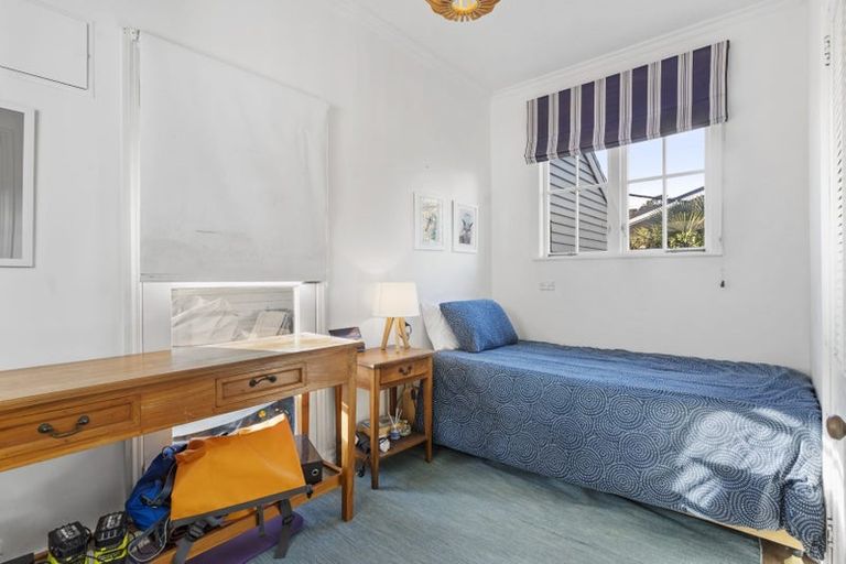 Photo of property in 73 Norwood Road, Bayswater, Auckland, 0622