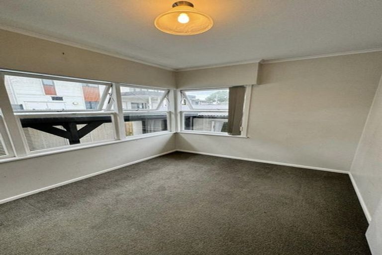 Photo of property in 1/26 Landscape Road, Papatoetoe, Auckland, 2025