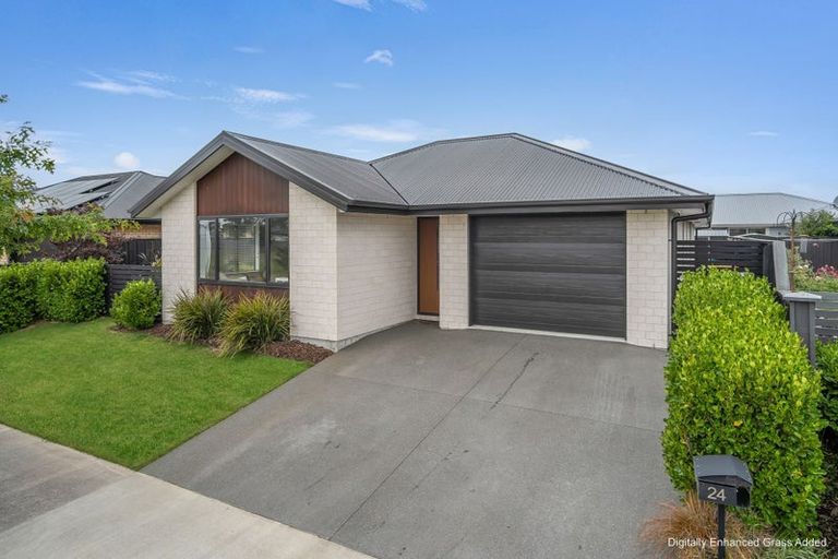 Photo of property in 24 Awatere Street, Pegasus, 7612