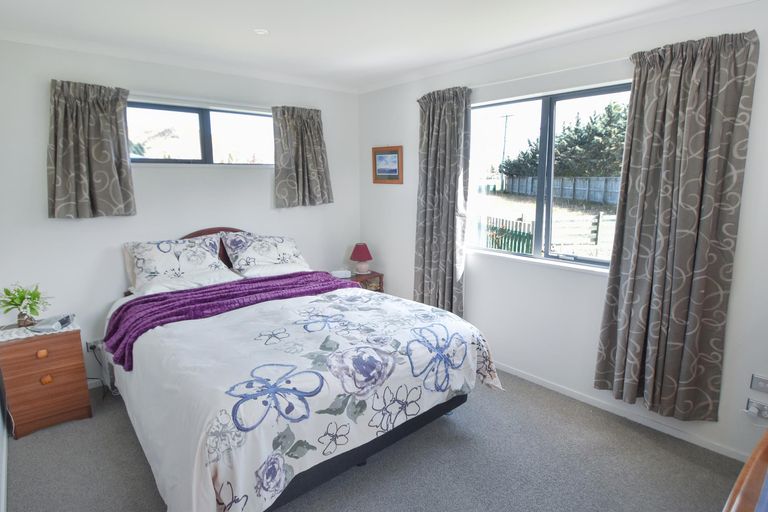 Photo of property in 17 Cirrus Place, Omarama, 9412