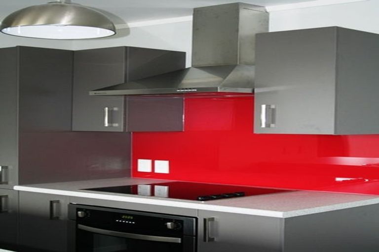 Photo of property in 16a Woodall Place, Totara Vale, Auckland, 0627