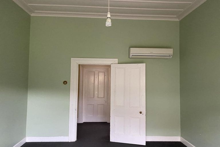 Photo of property in 87 Signal Hill Road, Opoho, Dunedin, 9010