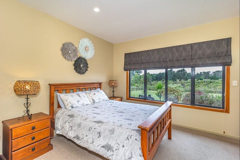 Photo of property in 100 Lea Grove, Levin, 5572