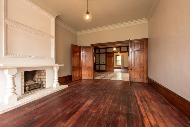 Photo of property in 30 Hobson Street, Thorndon, Wellington, 6011