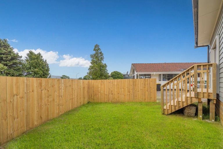 Photo of property in 21 Meadow Drive, Whitianga, 3510