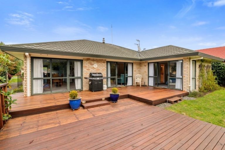 Photo of property in 22 Edward Payton Grove, Pukehangi, Rotorua, 3015