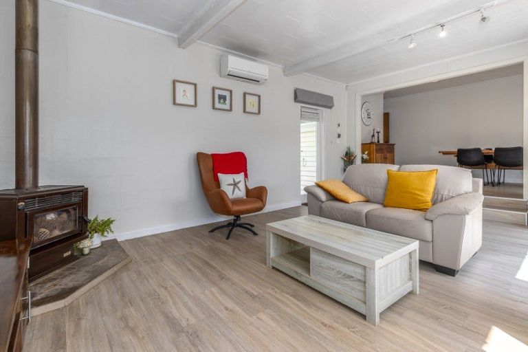 Photo of property in 19 Forth Place, Papakowhai, Porirua, 5024