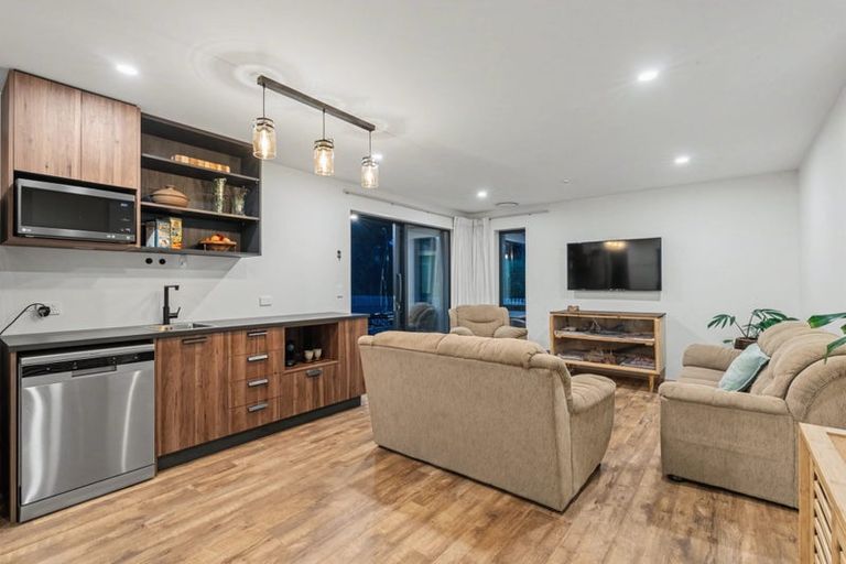 Photo of property in 14 Minsons Lane, Kennedys Bush, Christchurch, 8025