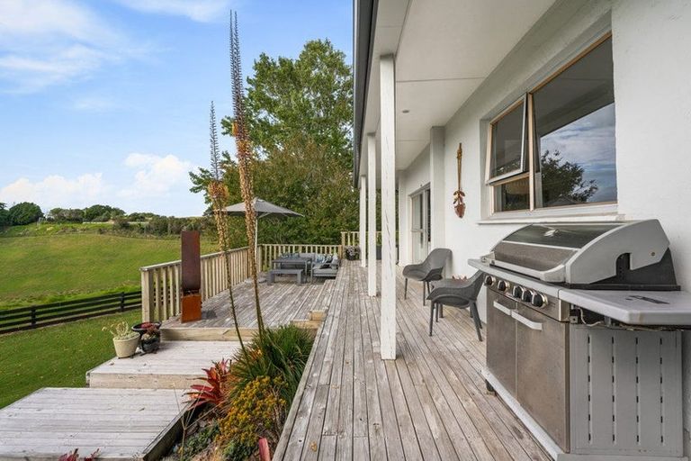 Photo of property in 219 Spur Road, Stillwater, Silverdale, 0993