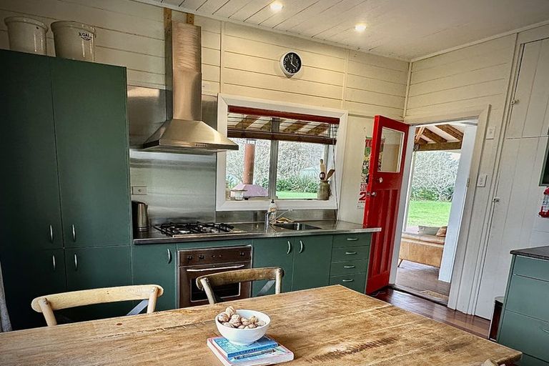 Photo of property in 587 Gladstone Road, Gladstone, Carterton, 5792