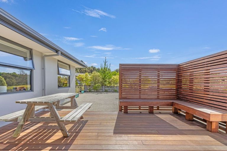 Photo of property in 2 Kahu Close, Kaiteriteri, Motueka, 7197