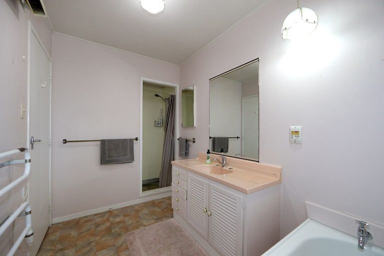 Photo of property in 50 Napier Road, Havelock North, 4130