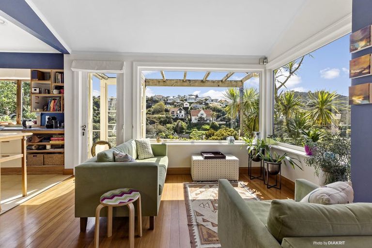 Photo of property in 8 Kowhai Road, Kelburn, Wellington, 6012