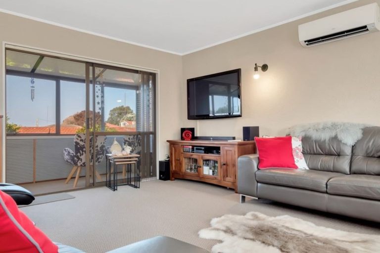 Photo of property in 2/33 Golf Road, Mount Maunganui, 3116