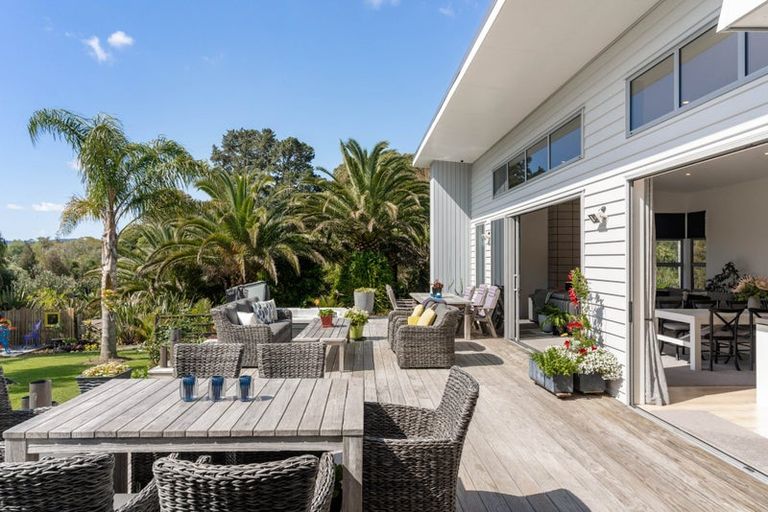Photo of property in 14 Titoki Lane, Whangamata, 3691
