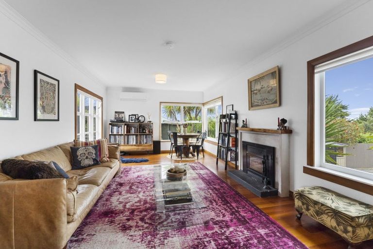 Photo of property in 9 Gavin Road, Raumati Beach, Paraparaumu, 5032